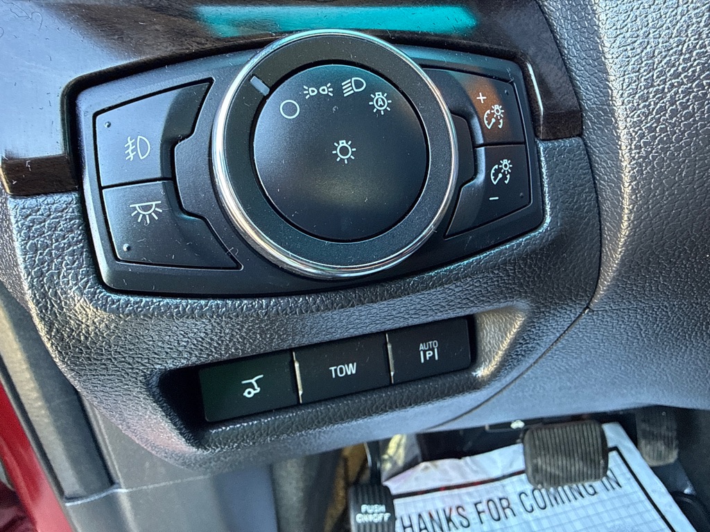 Photo 8 of this FORD EXPLORER LIMIT