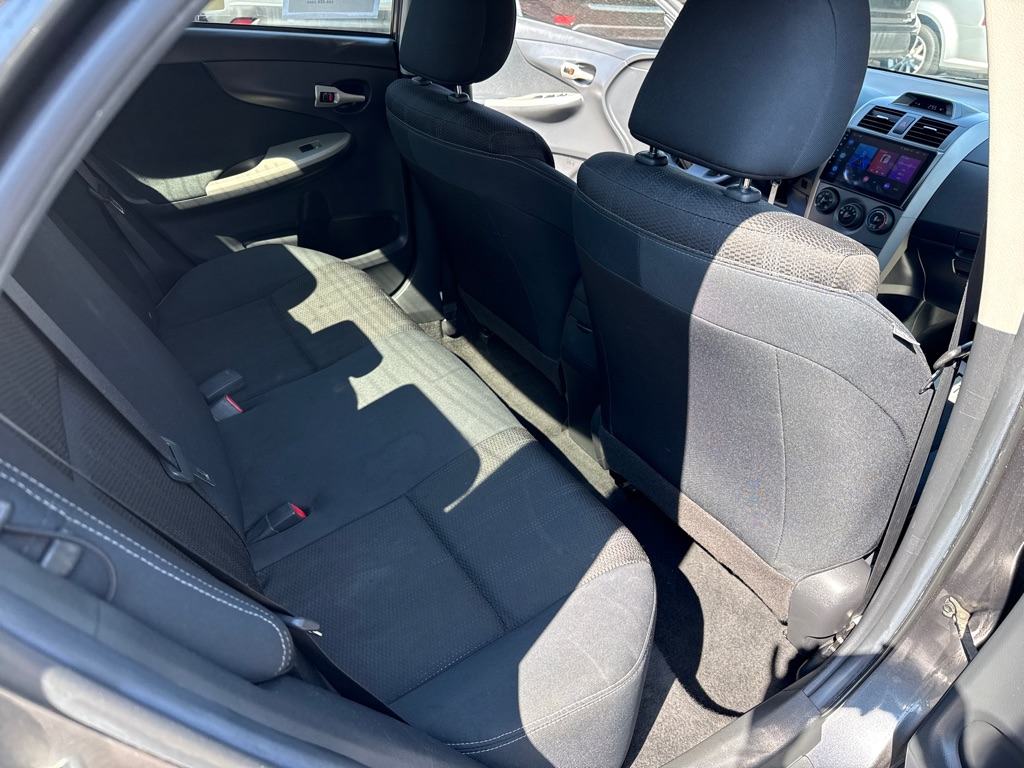 Photo 19 of this TOYOTA COROLLA S