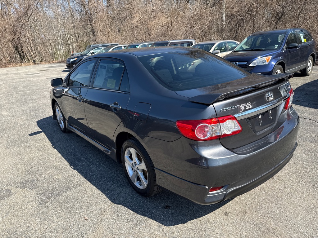 Photo 4 of this TOYOTA COROLLA S