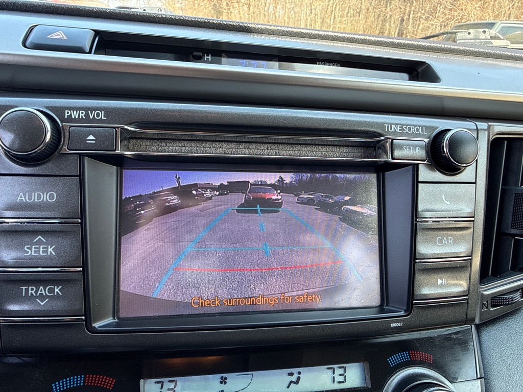 Photo 12 of this TOYOTA RAV4 XLE