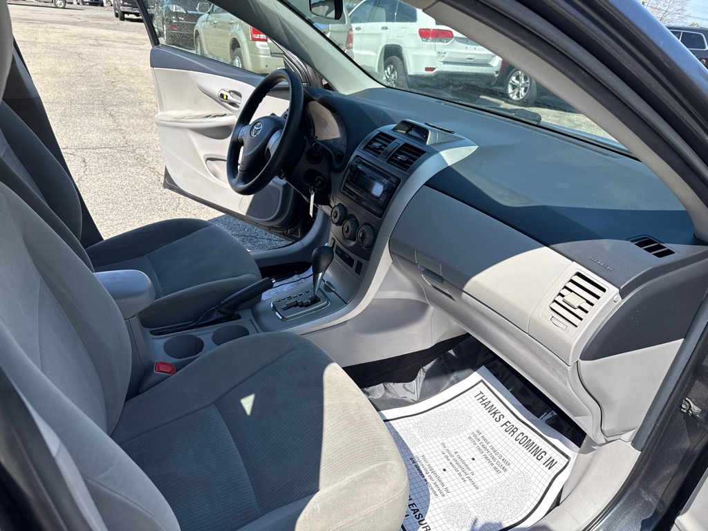 Photo 19 of this TOYOTA COROLLA