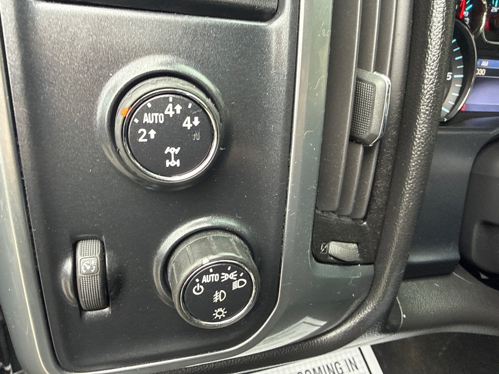 Photo 9 of this CHEVROLET SILVERADO 1500