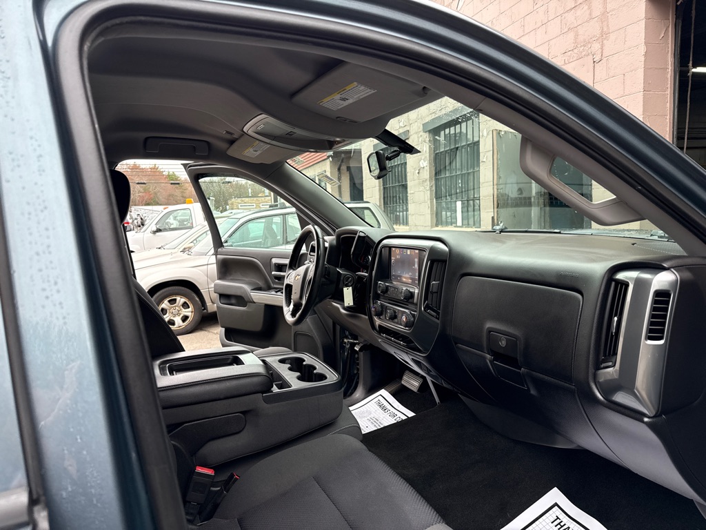 Photo 28 of this CHEVROLET SILVERADO 1500