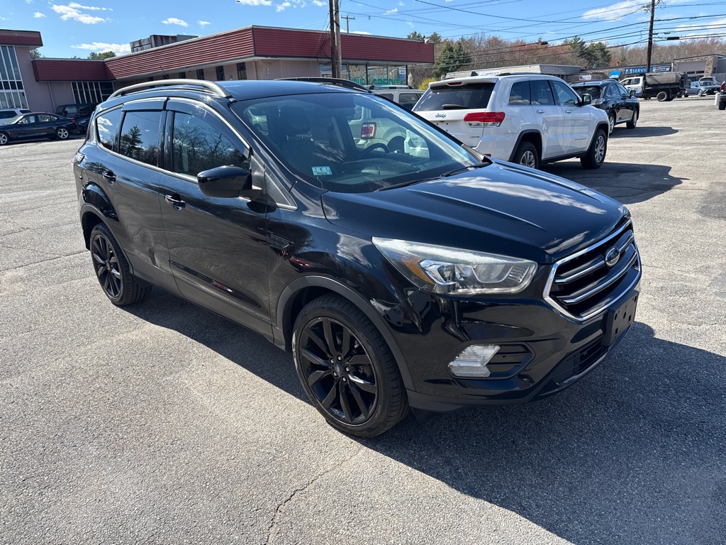 Photo 2 of this FORD ESCAPE SE 4WD
