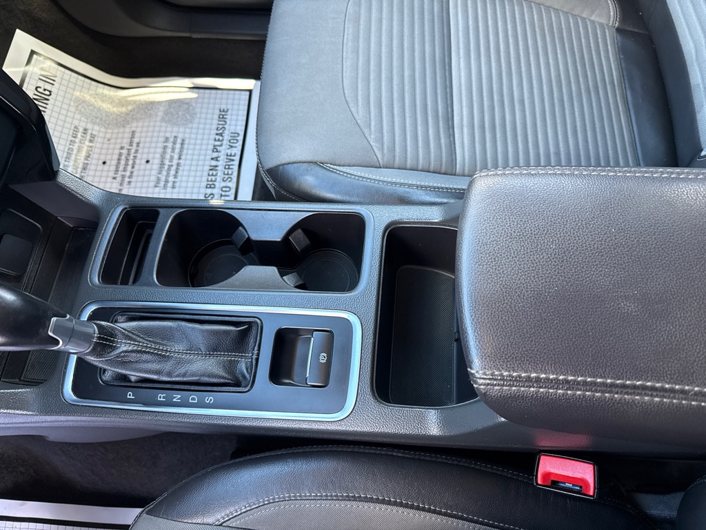 Photo 15 of this FORD ESCAPE SE 4WD