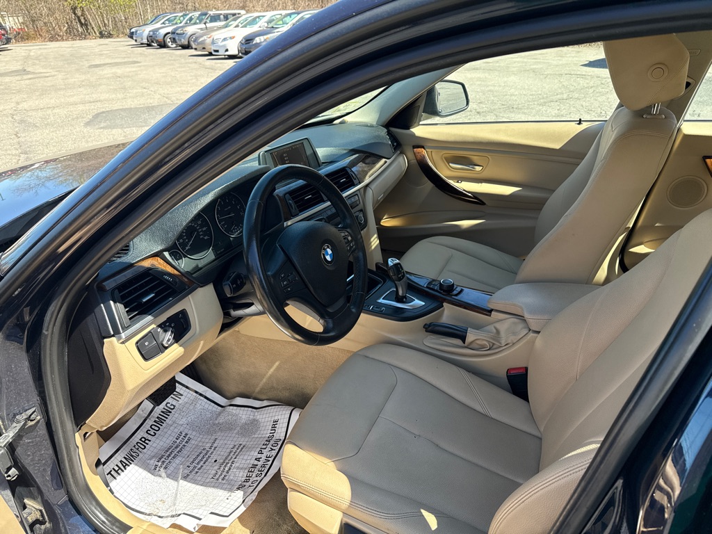 Photo 5 of this BMW 320