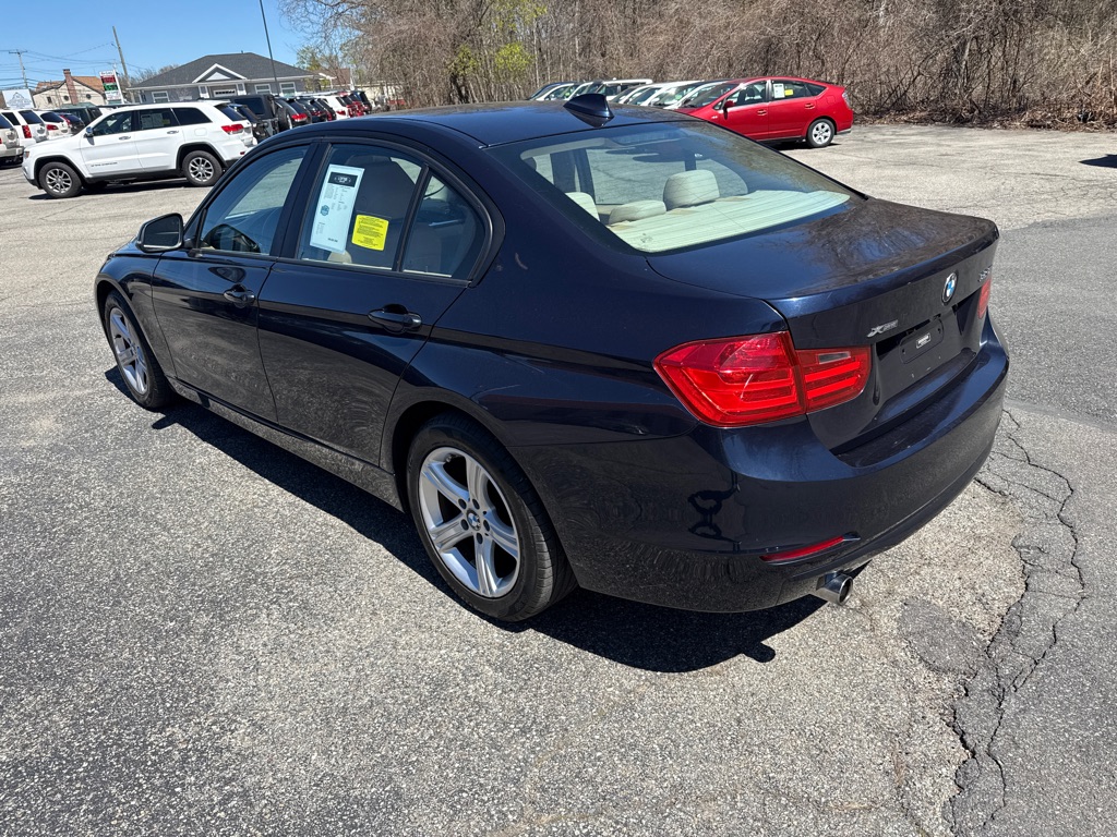 Photo 4 of this BMW 320
