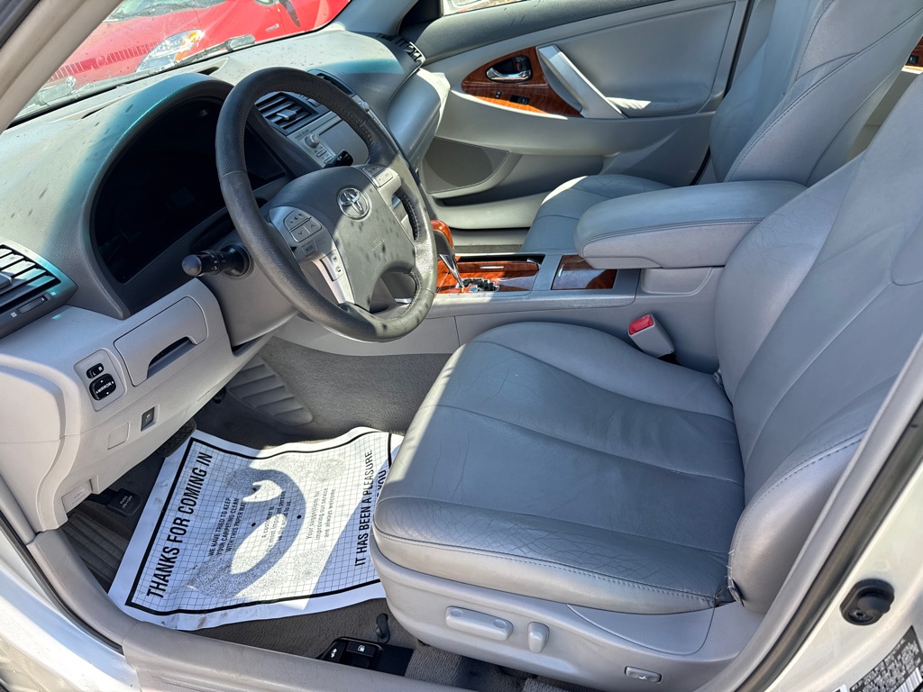 Photo 4 of this TOYOTA CAMRY XLE
