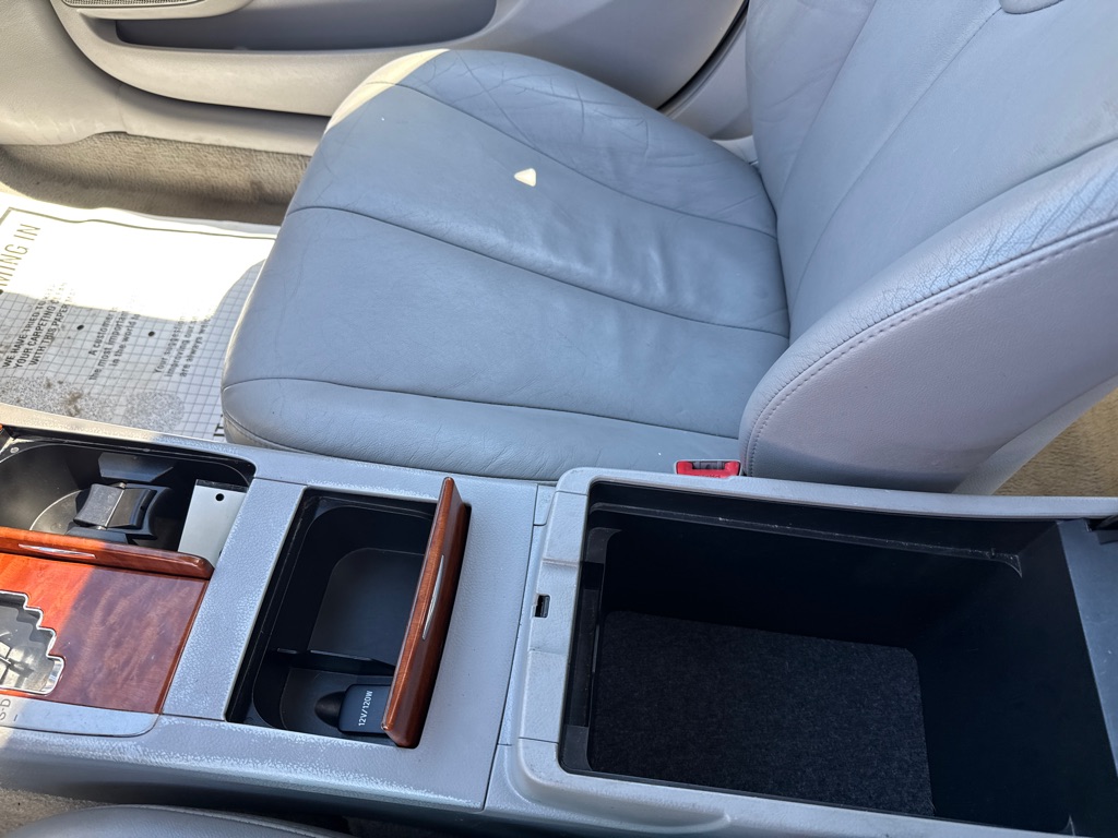 Photo 17 of this TOYOTA CAMRY XLE