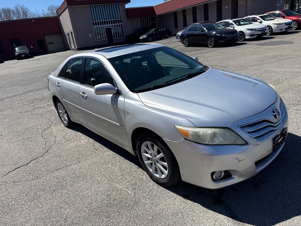 2011 TOYOTA CAMRY XLE
