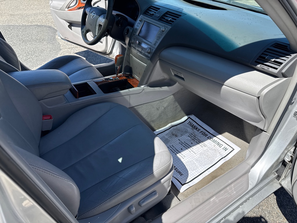 Photo 26 of this TOYOTA CAMRY XLE