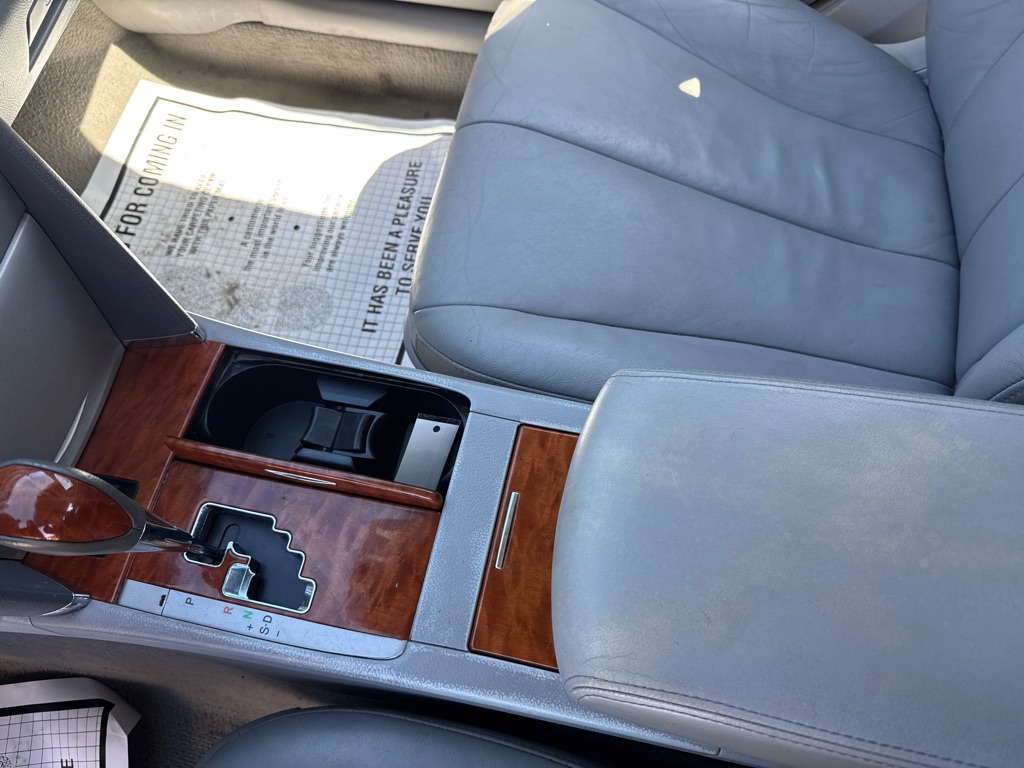 Photo 14 of this TOYOTA CAMRY XLE