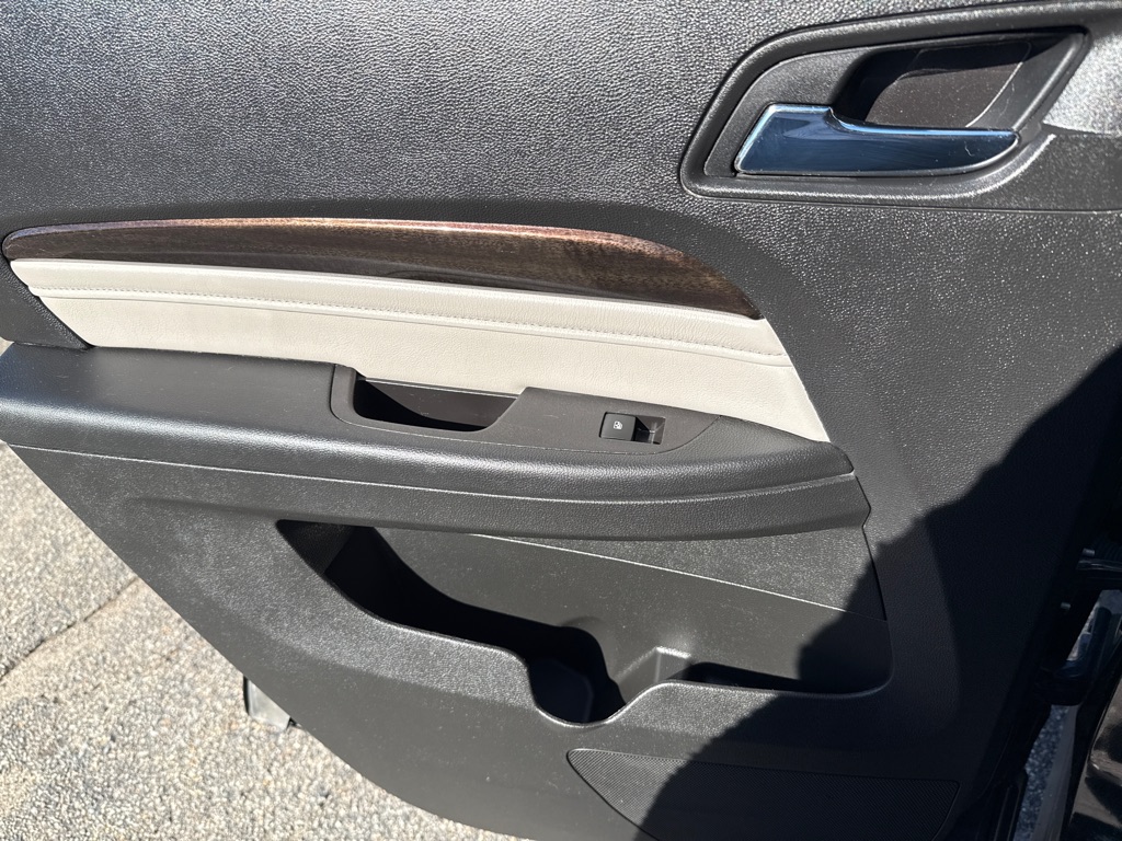 Photo 22 of this GMC TERRAIN