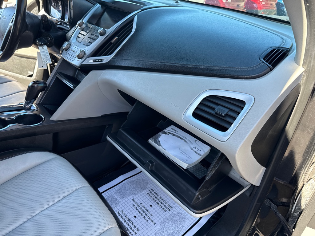 Photo 29 of this GMC TERRAIN
