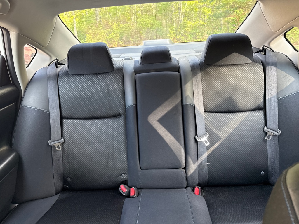 Photo 19 of this NISSAN ALTIMA 2.5 SR