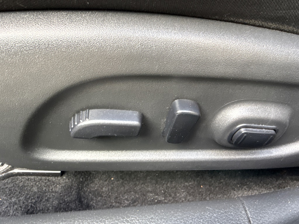 Photo 7 of this NISSAN ALTIMA 2.5 SR