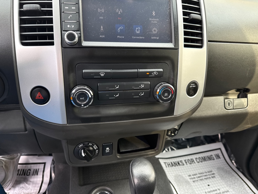 Photo 15 of this NISSAN FRONTIER SV