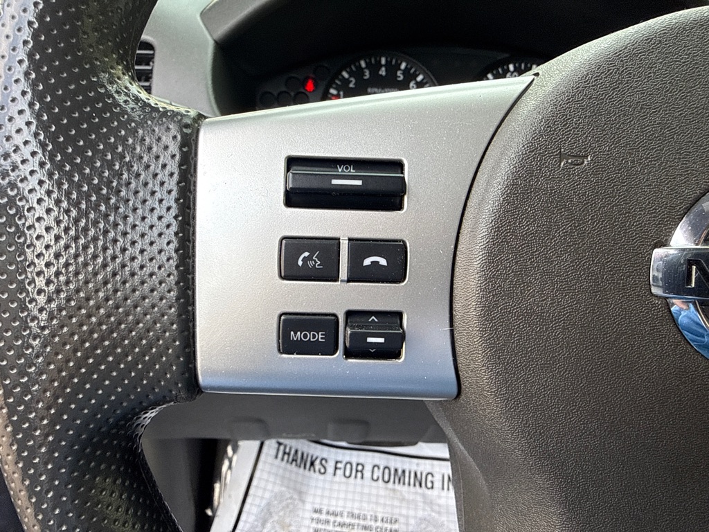 Photo 10 of this NISSAN FRONTIER SV