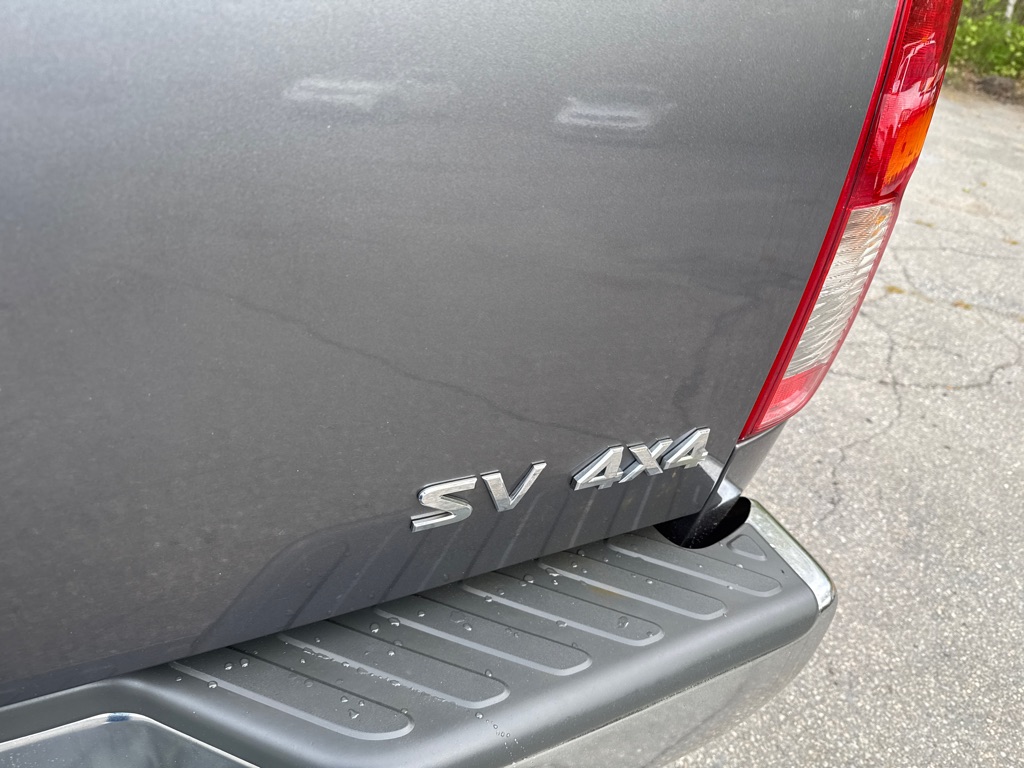 Photo 5 of this NISSAN FRONTIER SV
