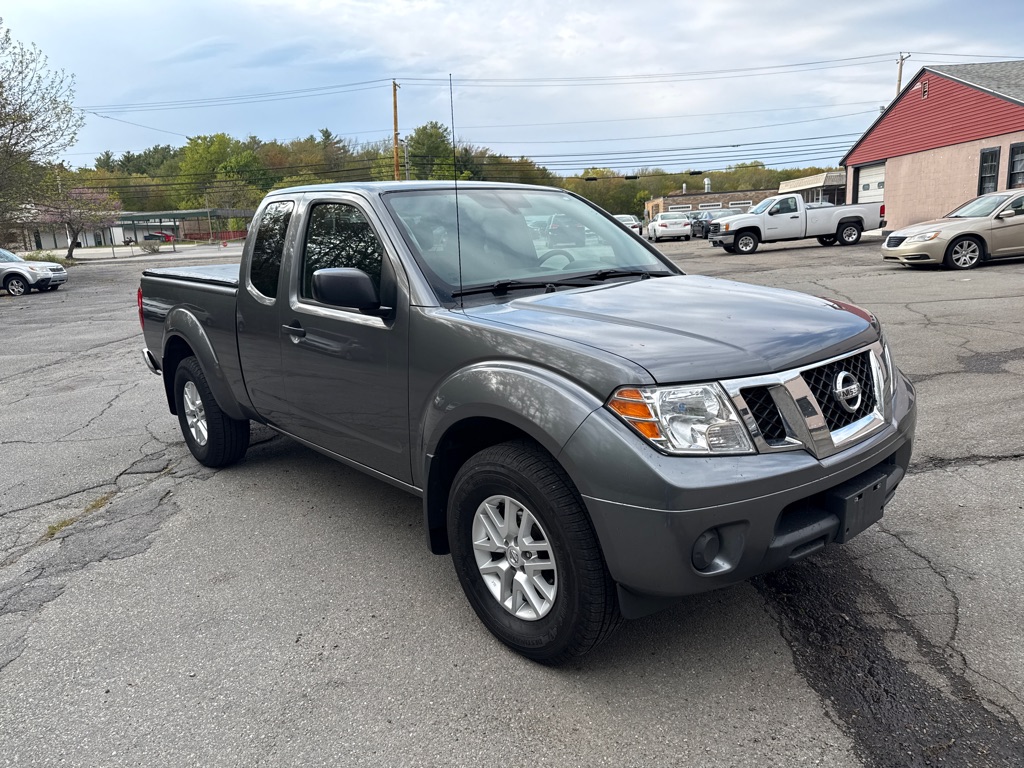 Photo 2 of this NISSAN FRONTIER SV