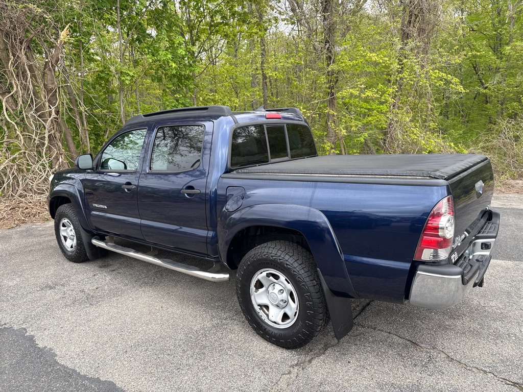 Photo 5 of this TOYOTA TACOMA SR5