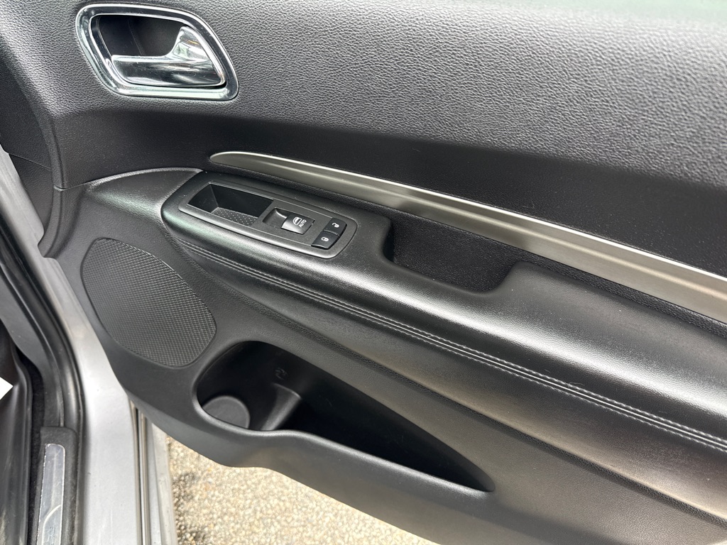 Photo 37 of this DODGE DURANGO