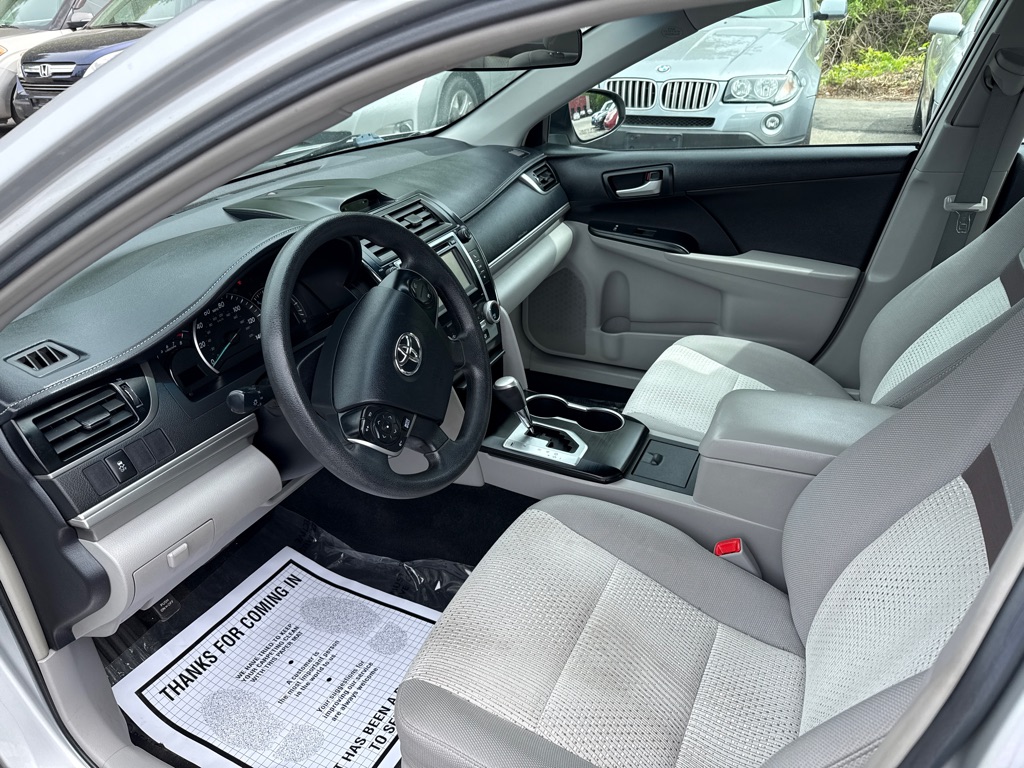 Photo 5 of this TOYOTA CAMRY