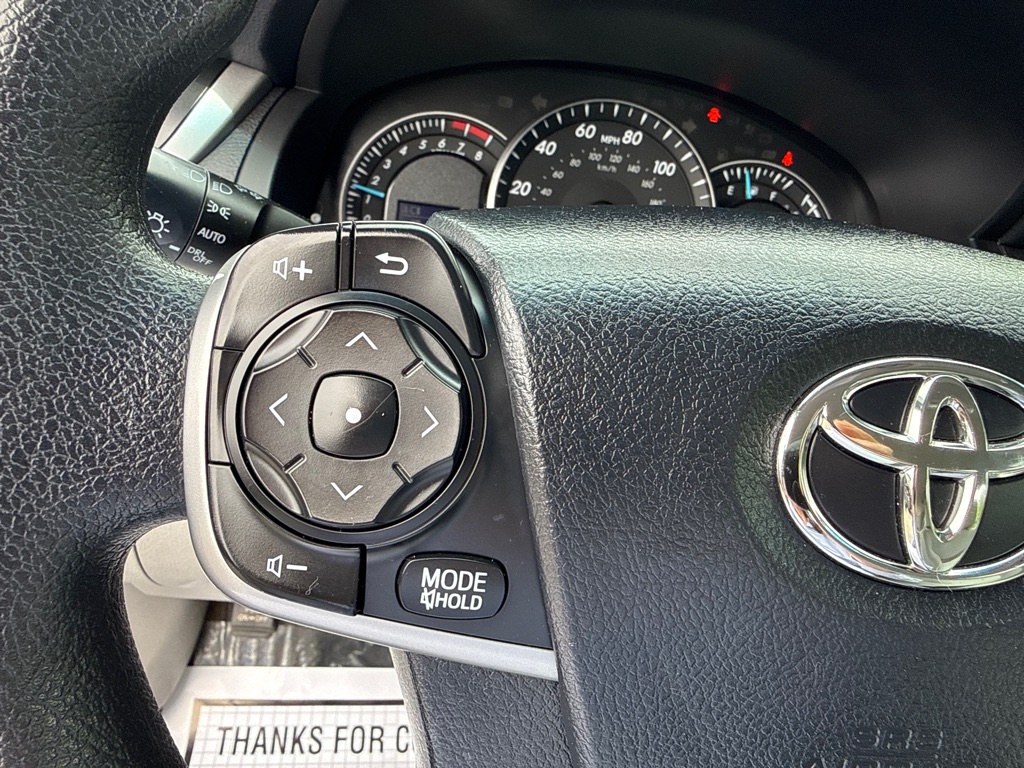 Photo 8 of this TOYOTA CAMRY