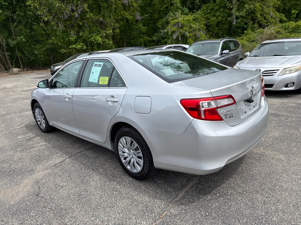 Photo 4 of this TOYOTA CAMRY