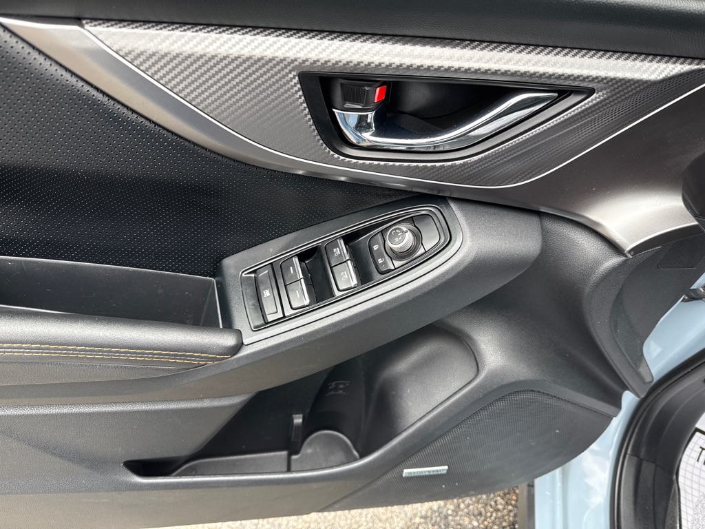 Photo 6 of this SUBARU CROSSTREK