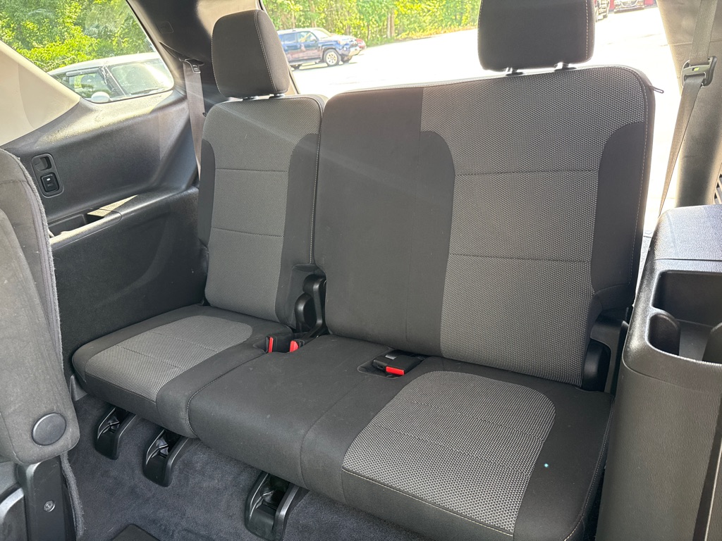 Photo 25 of this CHEVROLET TRAVERSE LT