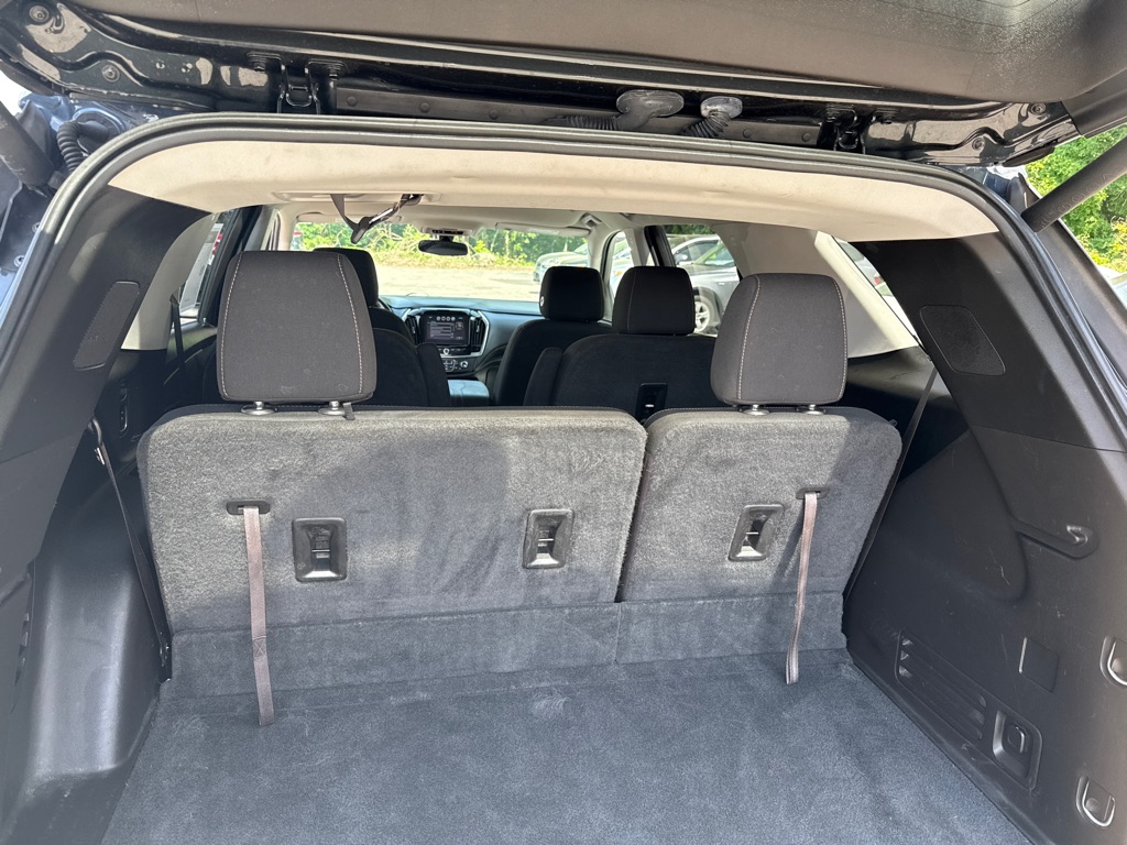 Photo 26 of this CHEVROLET TRAVERSE LT