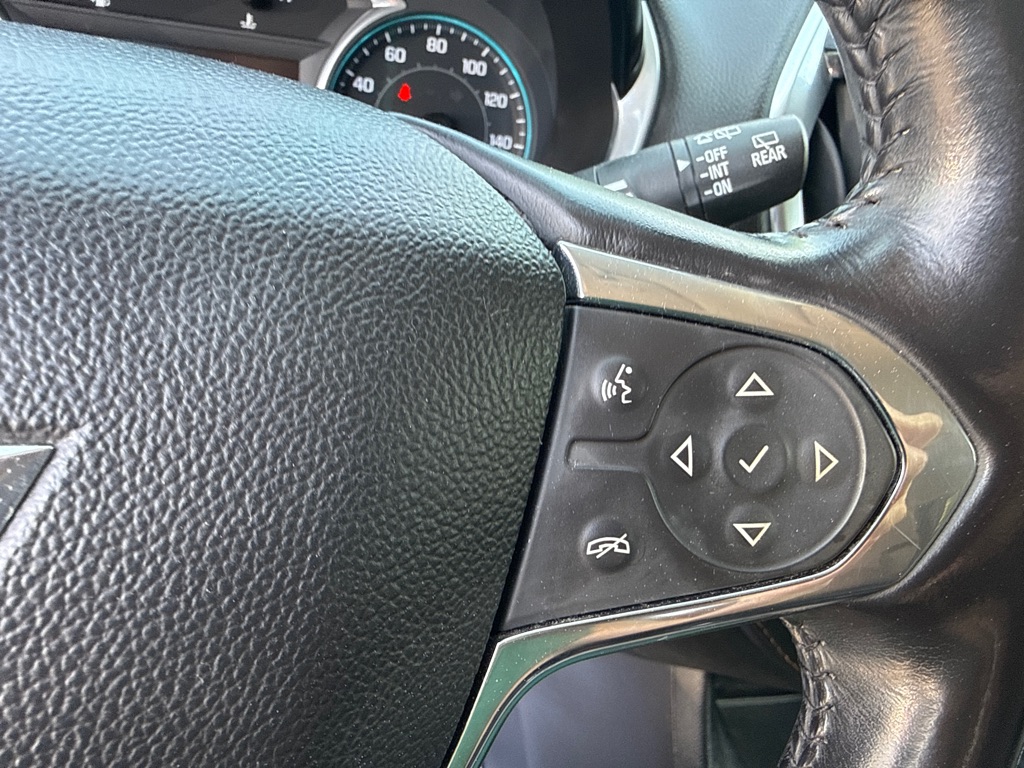 Photo 11 of this CHEVROLET TRAVERSE LT