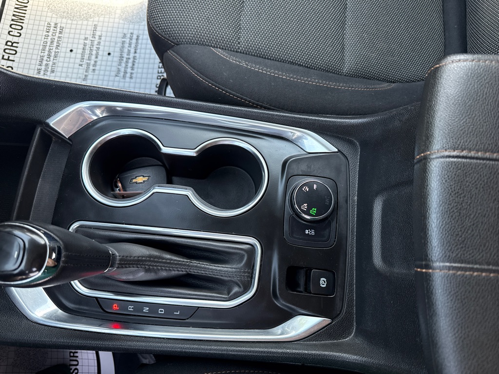 Photo 17 of this CHEVROLET TRAVERSE LT