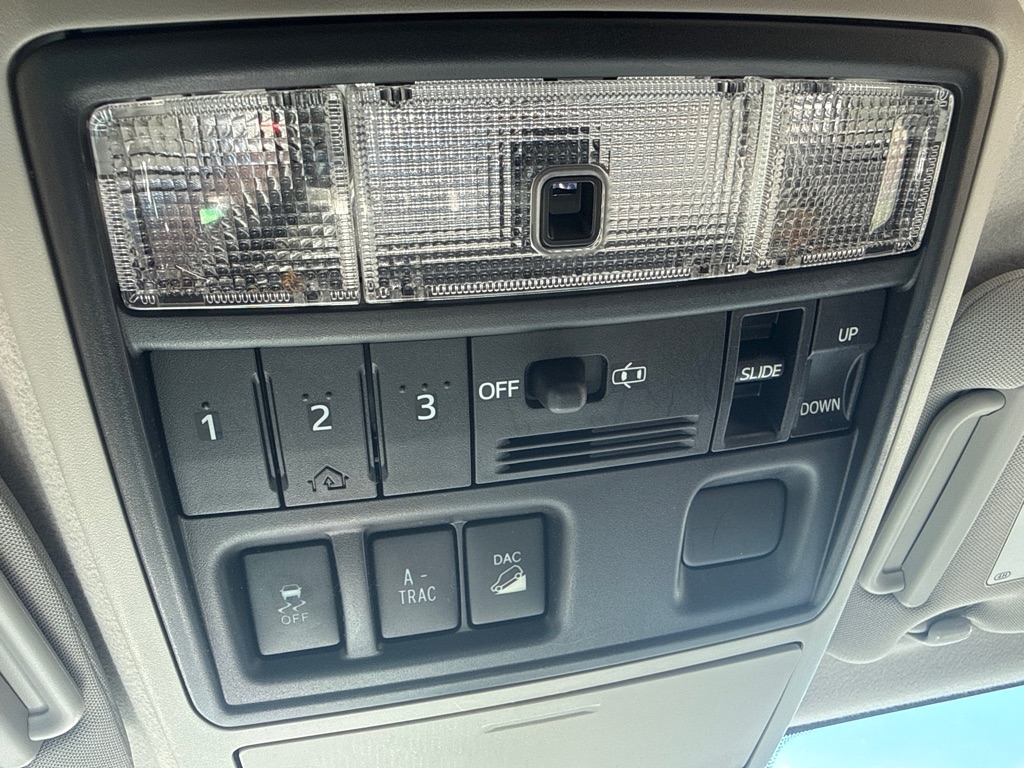 Photo 21 of this TOYOTA 4RUNNER SR5