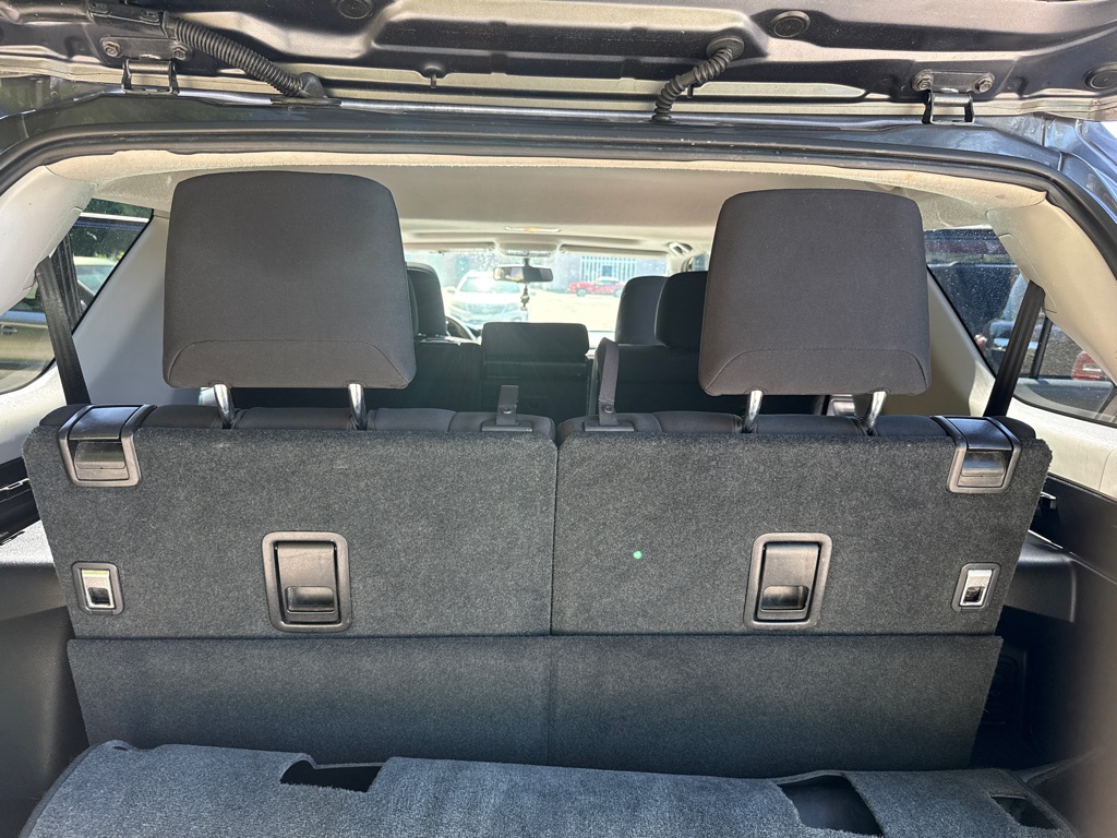 Photo 31 of this TOYOTA 4RUNNER SR5