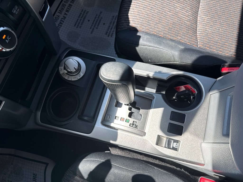 Photo 20 of this TOYOTA 4RUNNER SR5