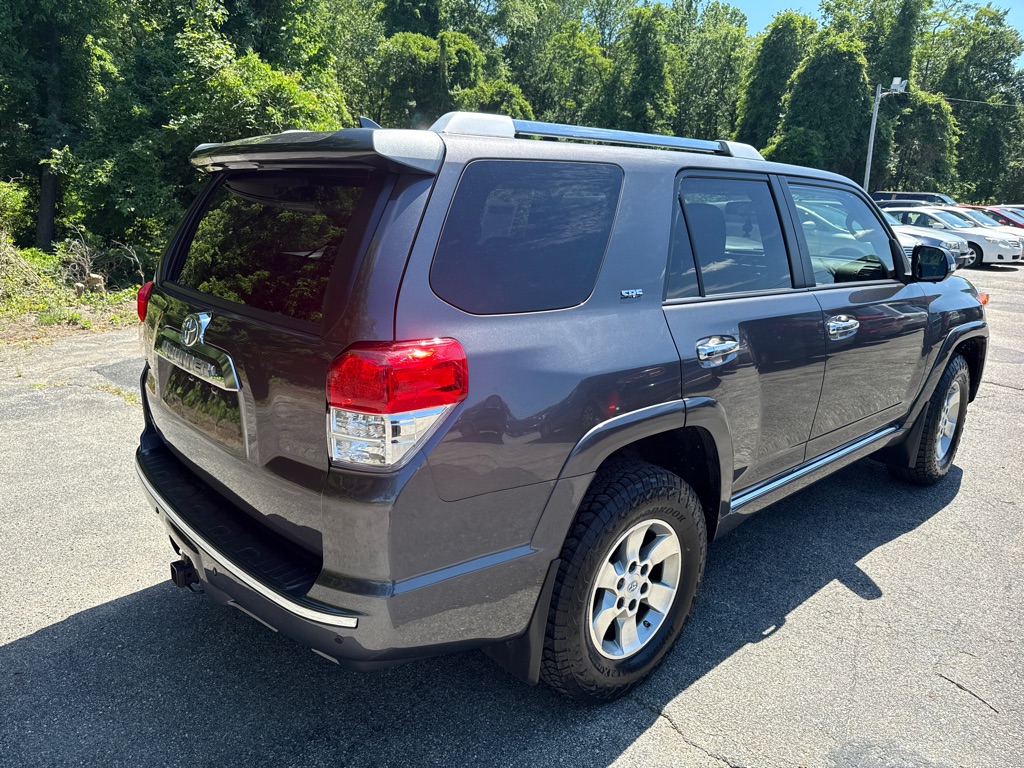 Photo 3 of this TOYOTA 4RUNNER SR5