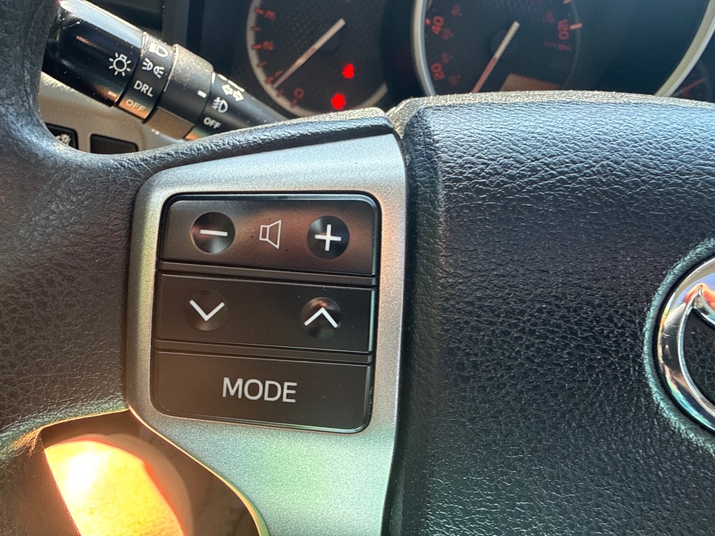 Photo 13 of this TOYOTA 4RUNNER SR5