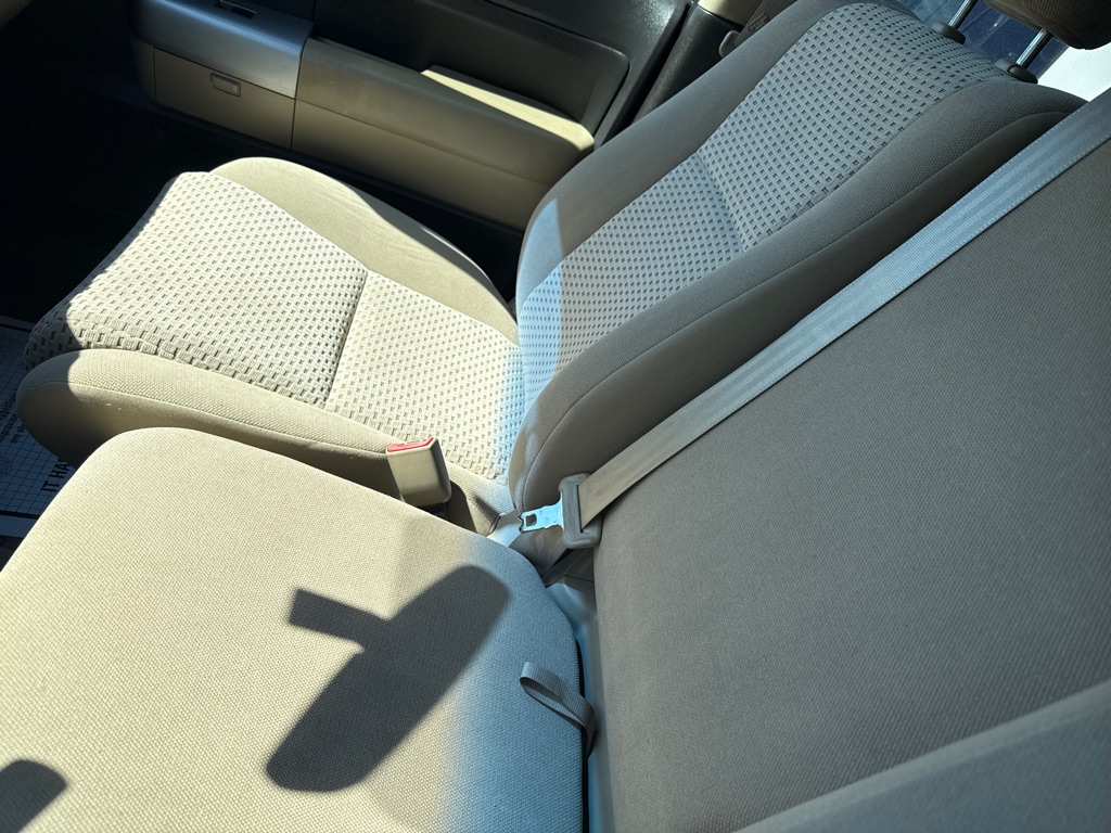 Photo 17 of this TOYOTA TUNDRA SR5