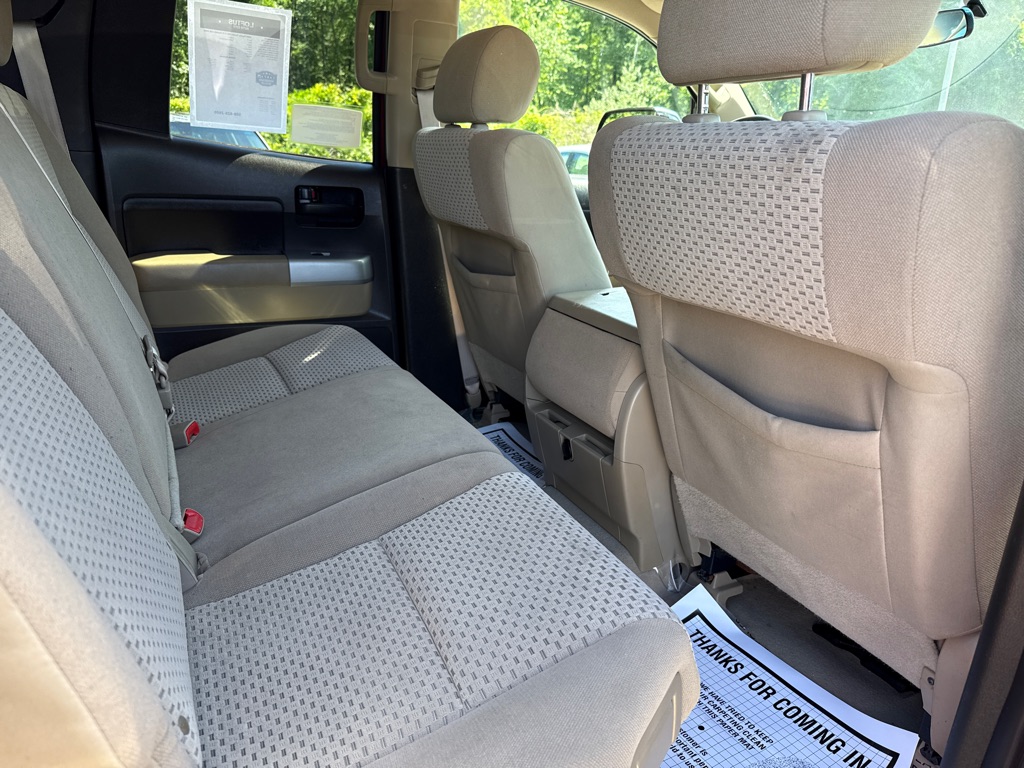Photo 27 of this TOYOTA TUNDRA SR5