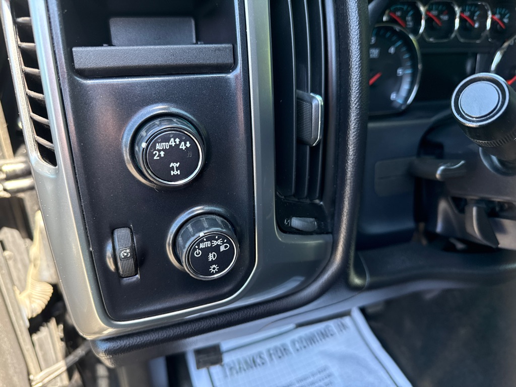 Photo 8 of this CHEVROLET SILVERADO 1500