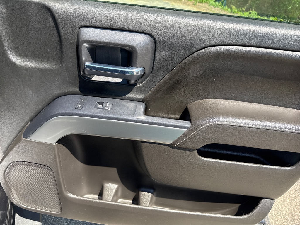 Photo 28 of this CHEVROLET SILVERADO 1500