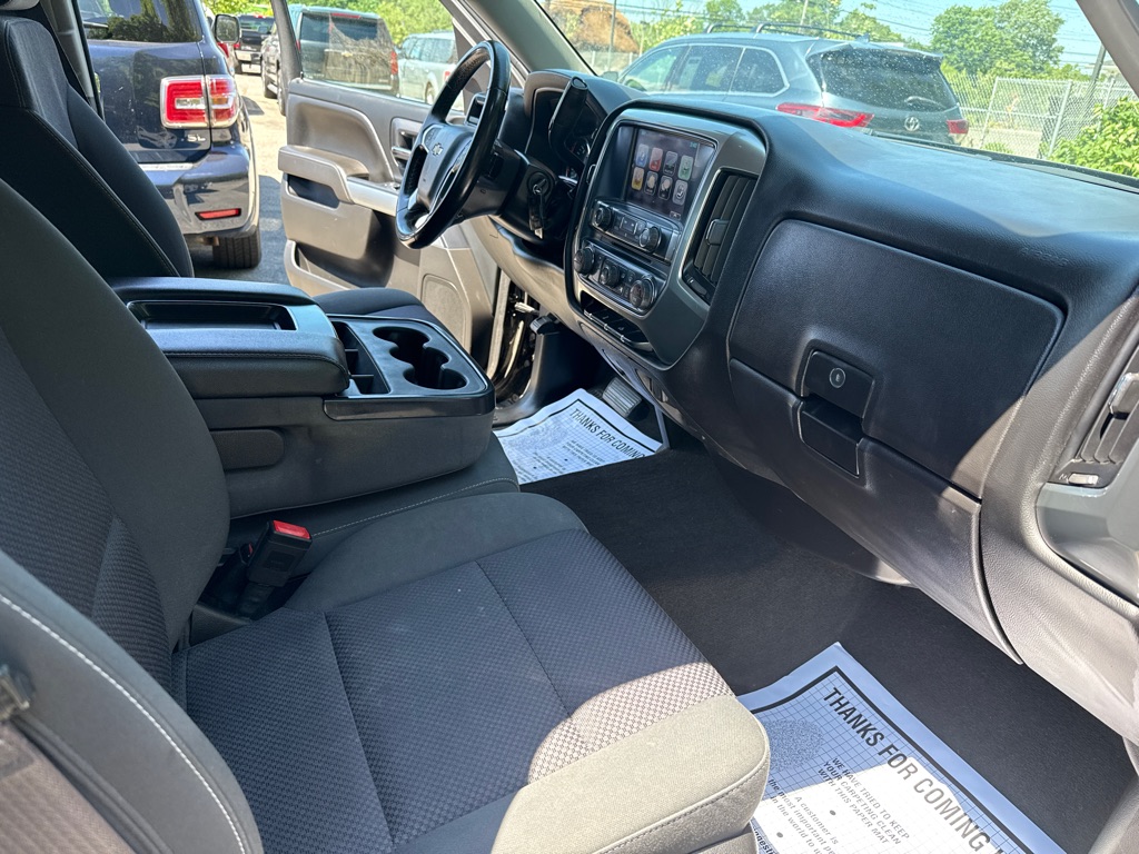 Photo 27 of this CHEVROLET SILVERADO 1500