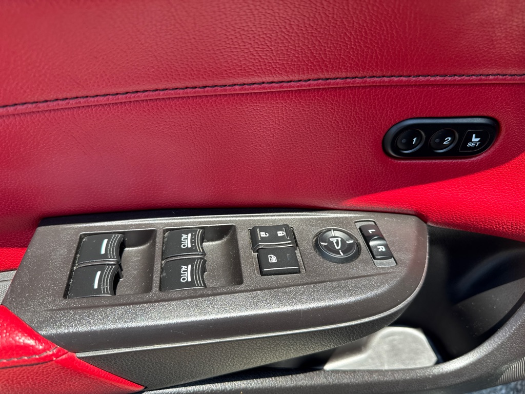 Photo 7 of this ACURA ILX