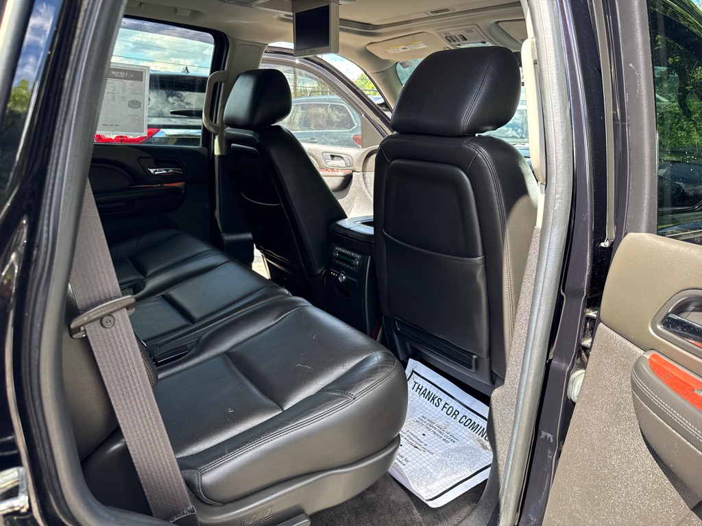 Photo 34 of this CADILLAC ESCALADE