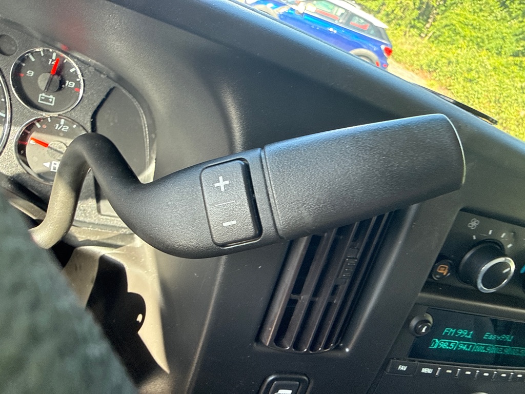 Photo 9 of this GMC SAVANA