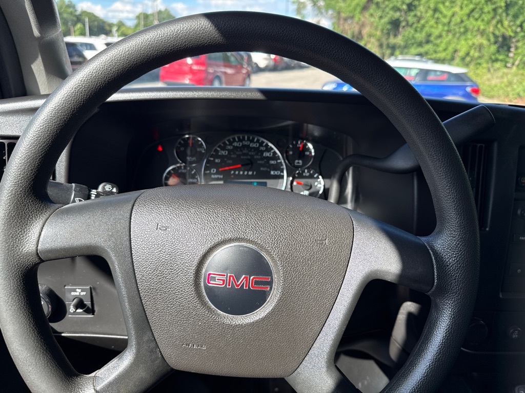 Photo 10 of this GMC SAVANA