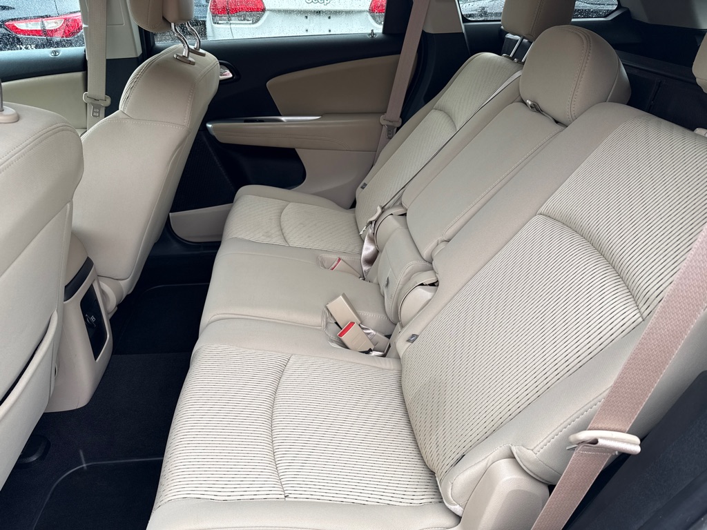 Photo 18 of this DODGE JOURNEY