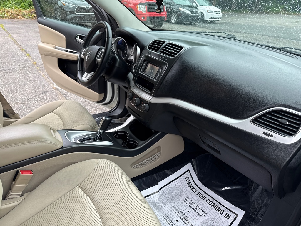 Photo 25 of this DODGE JOURNEY